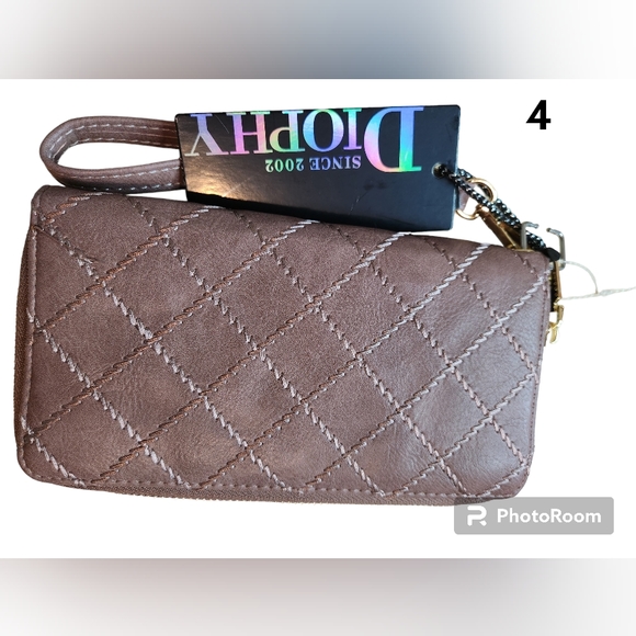 Wallets Bundle of 4 NWT - Picture 6 of 7